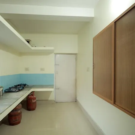 Toms Villa Along National Highway Thrissur At Nadathara Exterior photo